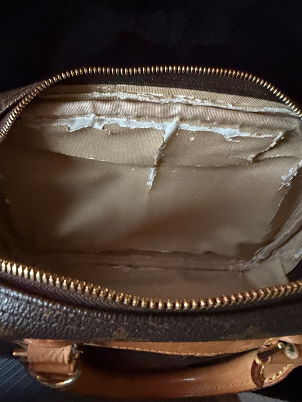 Louis Vuitton Monogram Satchel/Crossbody - Picture 10 of 16